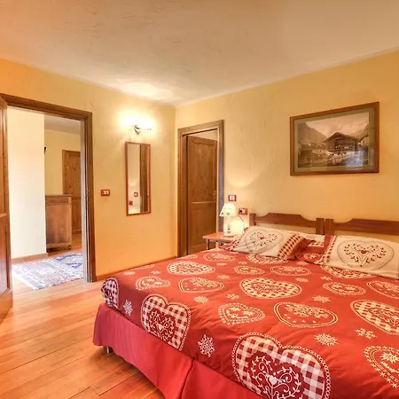 Apart Otel Cav Emile Rey 3*