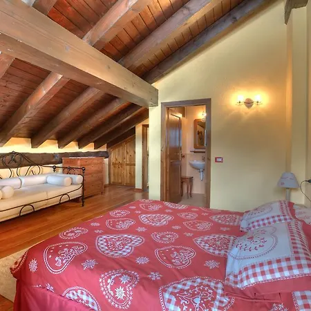 Apart Otel Cav Emile Rey 3*